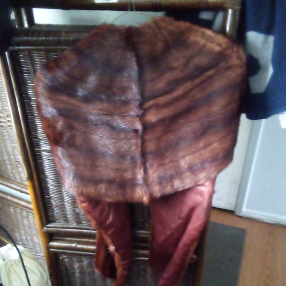 100% Rabbit - Picture 2 of 2